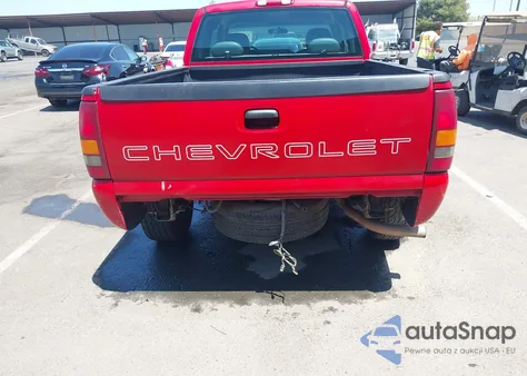 2001 Chevrolet Silverado 1500 из США, поврежденный, VIN 2GCEC19W011366217